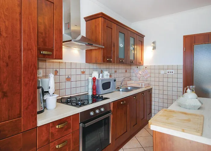 Beautiful In With Wifi Lovran